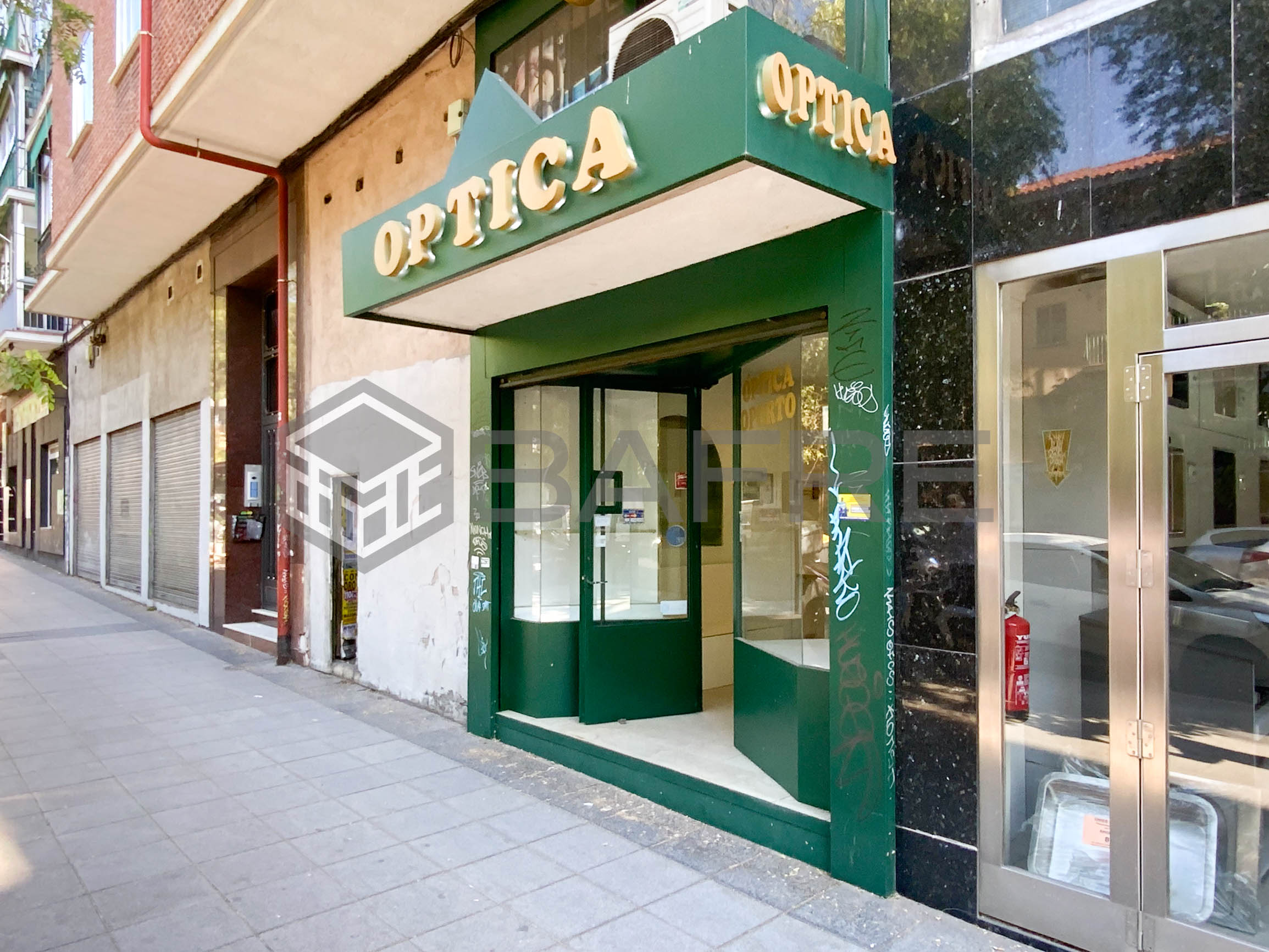 Local en Avenida de Oporto